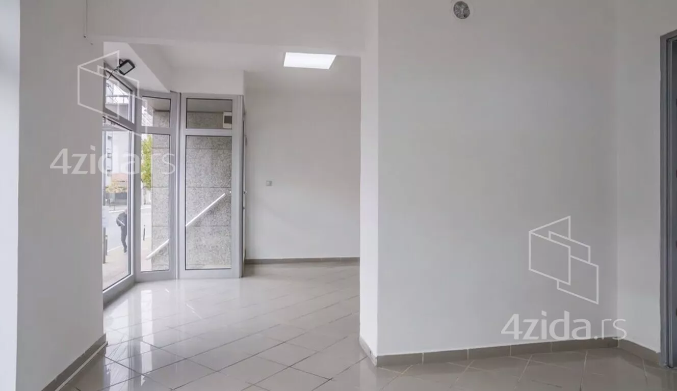 Poslovni prostor | 4zida
