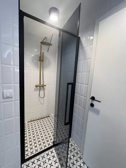 Vele Nigrinove | 4zida.rs