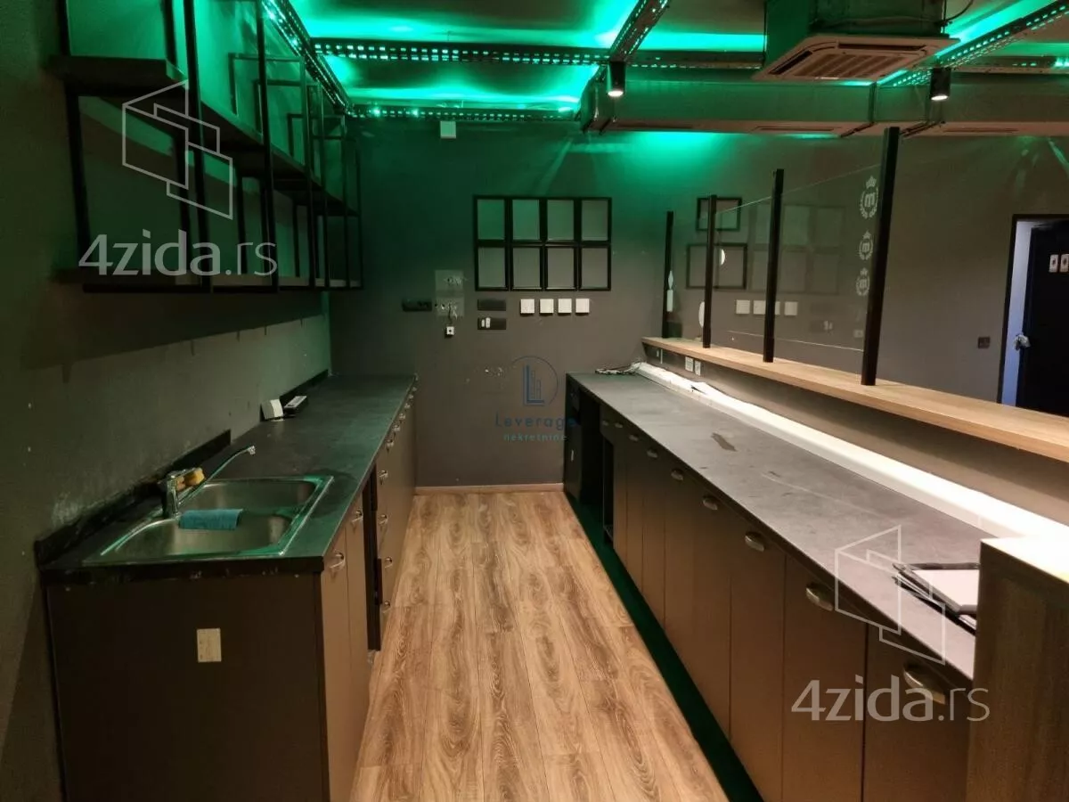 Lokal | 4zida