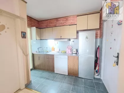 Vašarište | 4zida.rs