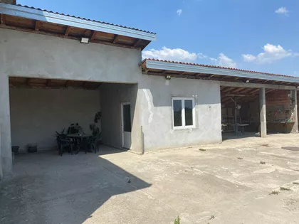 Dobrovoljačka | 4zida.rs