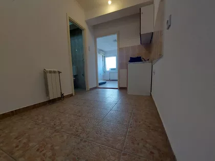 Trg Cara Jovana Nenada | 4zida.rs