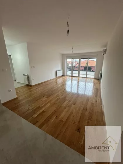 Batajnica | 4zida.rs