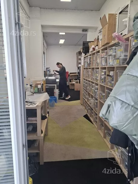 Poslovni prostor | 4zida