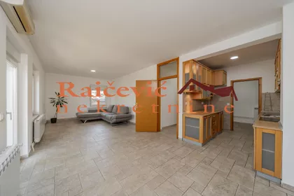 Zivka Davidovica | 4zida.rs