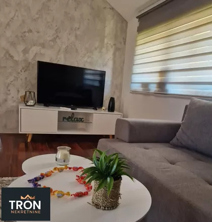 Nemanjina | 4zida.rs