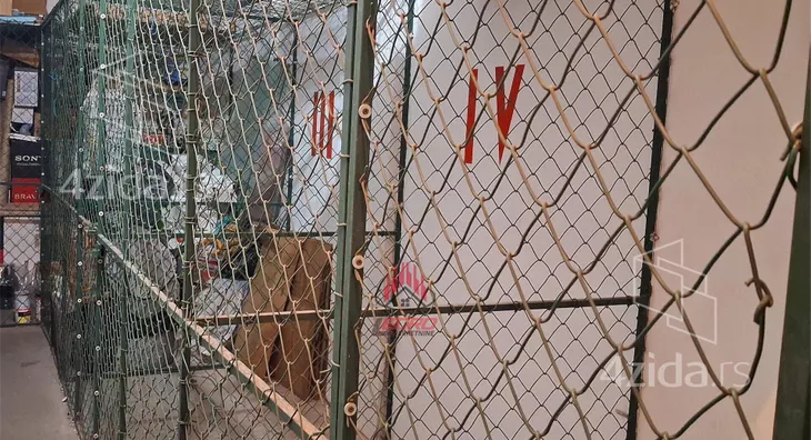 Petoiposoban stan | 4zida