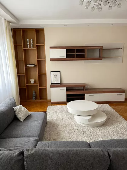 Kosančić Ivana | 4zida.rs