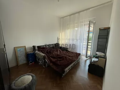 Slavonska | 4zida.rs