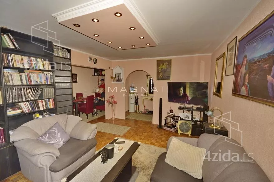 Kuća | 4zida