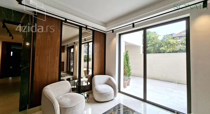 Petosoban stan | 4zida