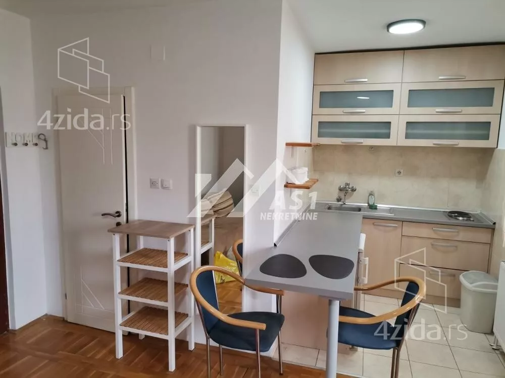 Garsonjera | 4zida