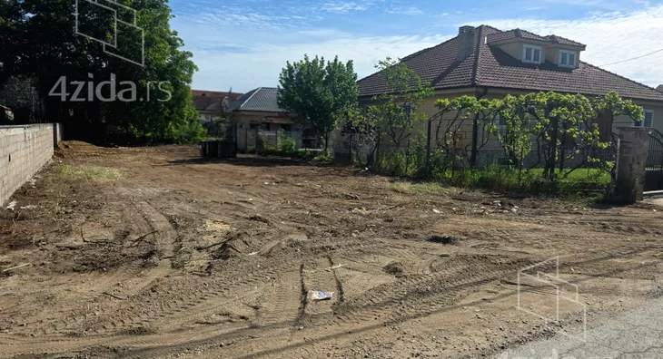 Građevinsko zemljište | 4zida