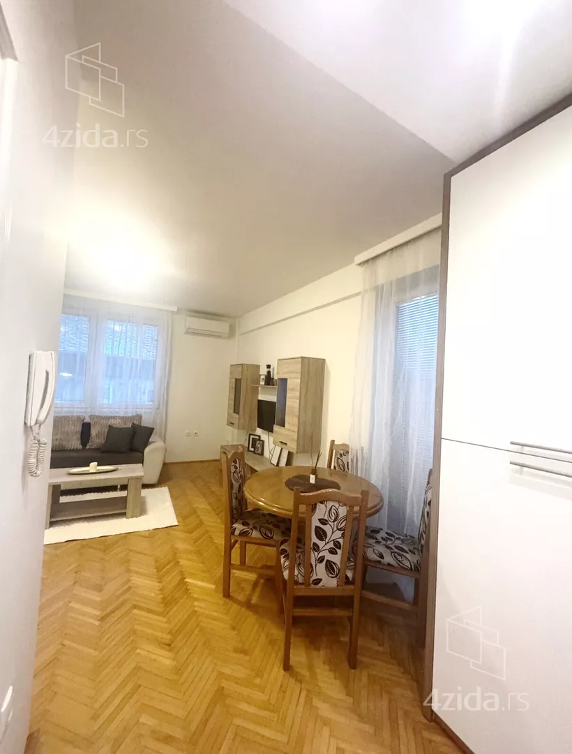 Garsonjera | 4zida