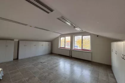 Ugrinovačka | 4zida.rs