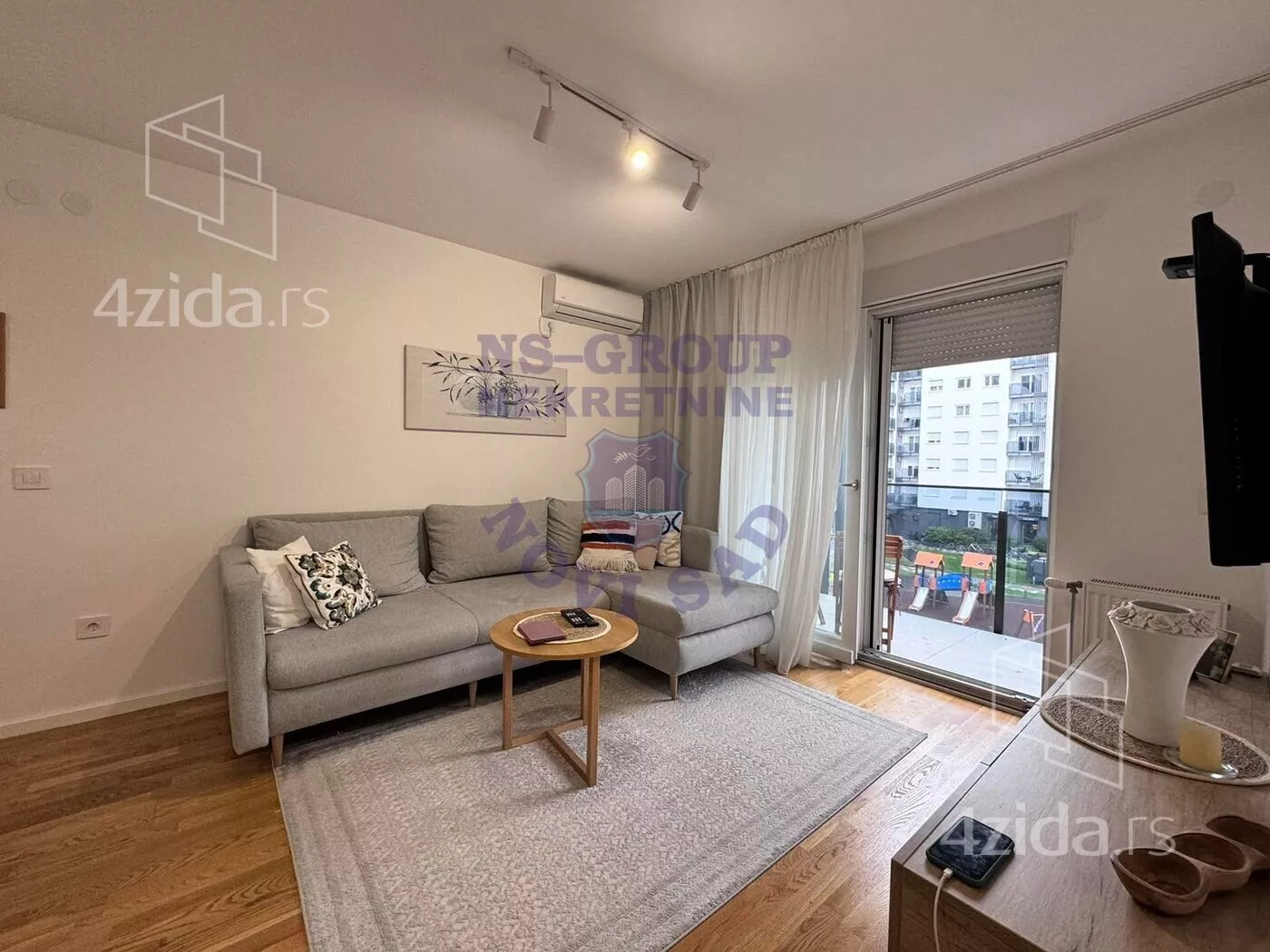 Dvoiposoban stan | 4zida