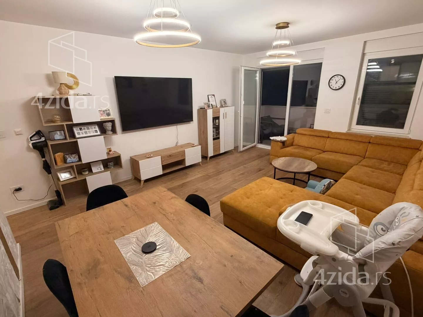 Četvorosoban stan | 4zida