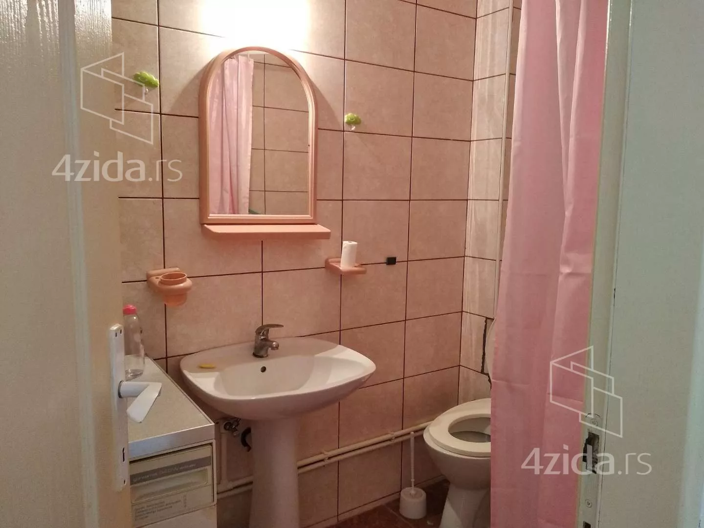 Garsonjera | 4zida