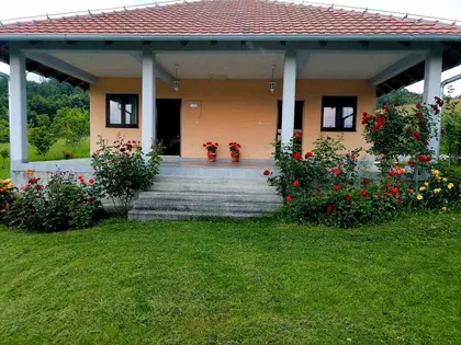 Velike Pčelice | 4zida.rs