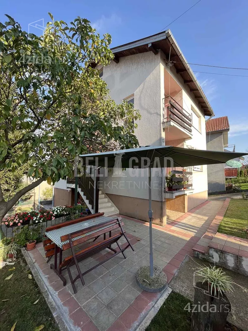 Kuća | 4zida
