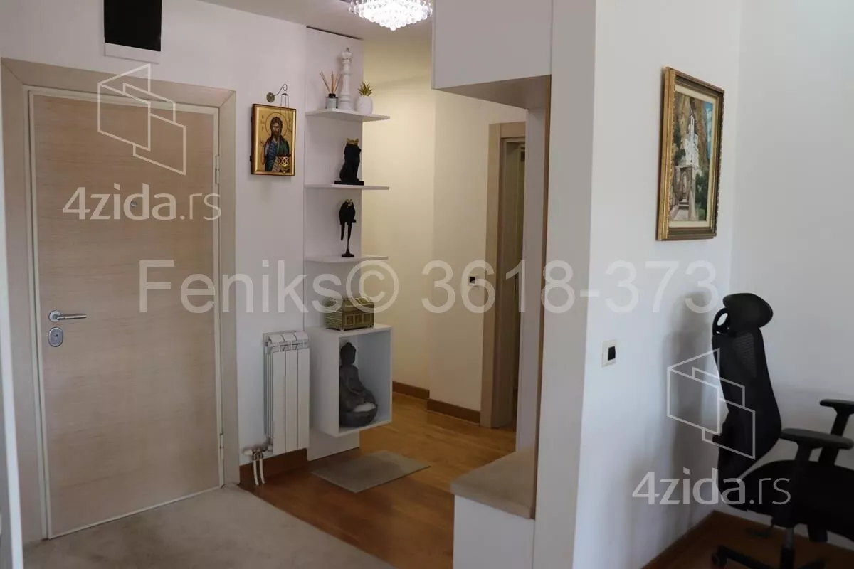 Četvoroiposoban stan | 4zida