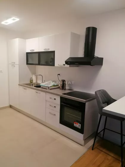 Pregrevica | 4zida.rs