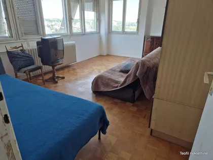 Ustanička | 4zida.rs