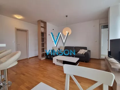 Petra Drapšina | 4zida.rs