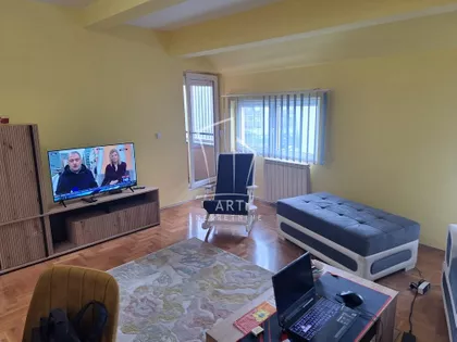 Miljana Miljanića | 4zida.rs