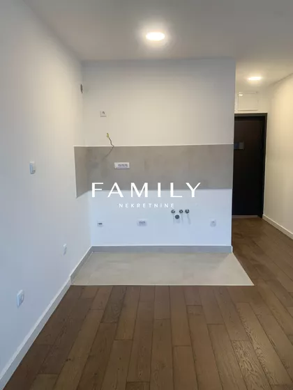 Bate Brkića | 4zida.rs