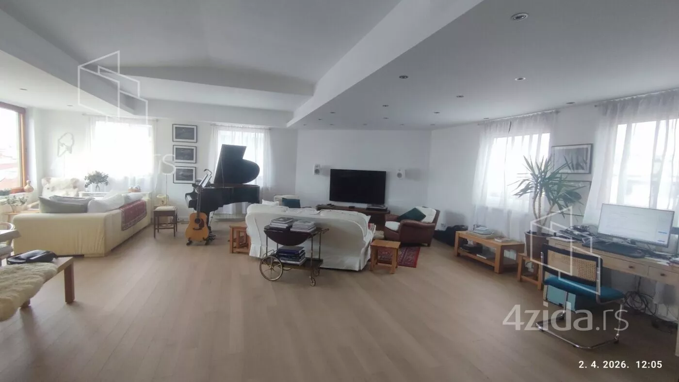 Četvoroiposoban stan | 4zida