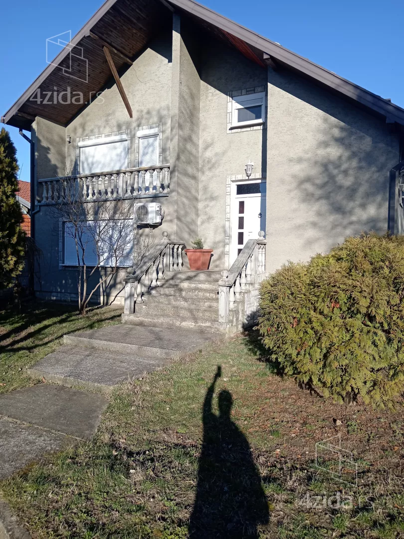 3-etažna kuća | 4zida