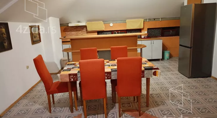 3-etažna kuća | 4zida