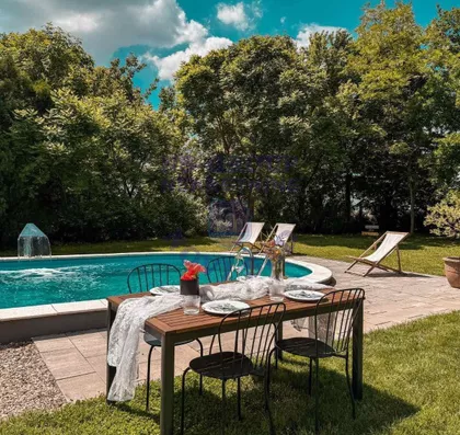 Vuka Karadžića | 4zida.rs