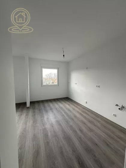 Lipov Lad | 4zida.rs