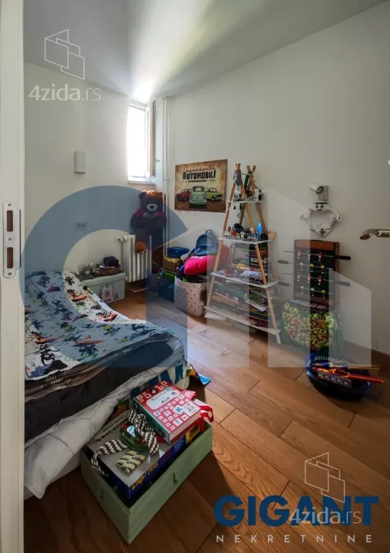 Troiposoban stan | 4zida