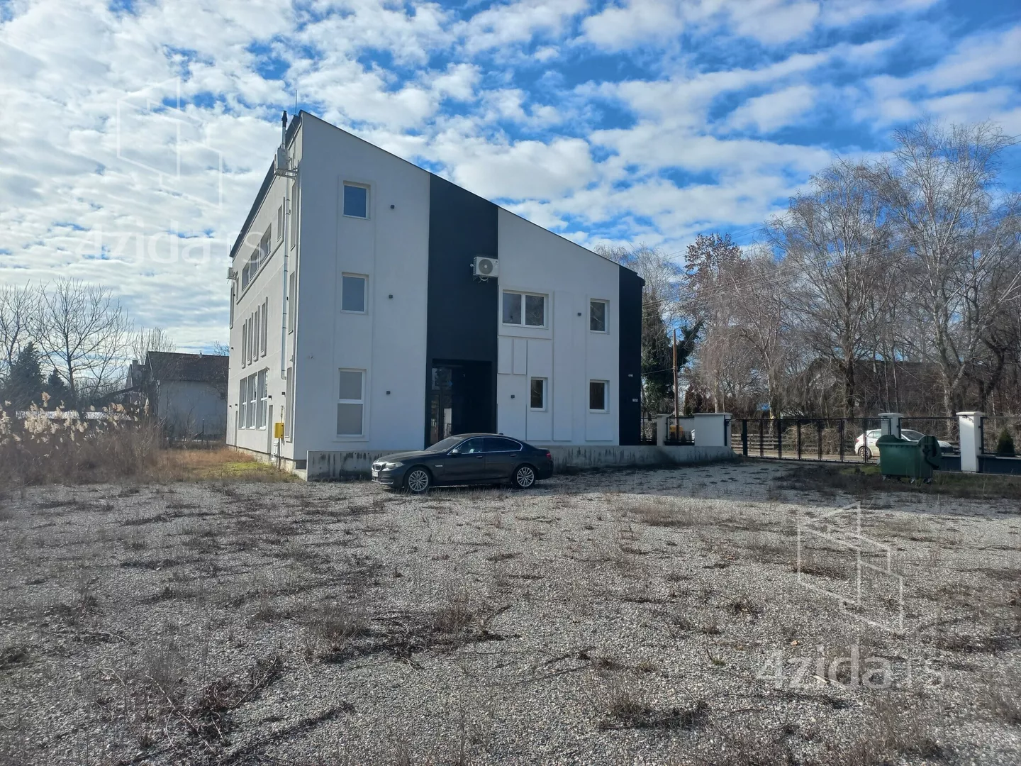 Poslovni prostor | 4zida