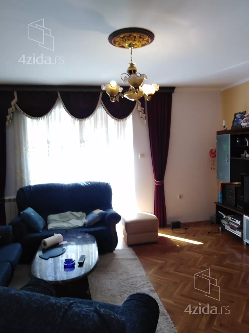4-etažna kuća | 4zida