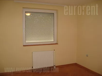 DEDINJE BELI DVOR | 4zida.rs