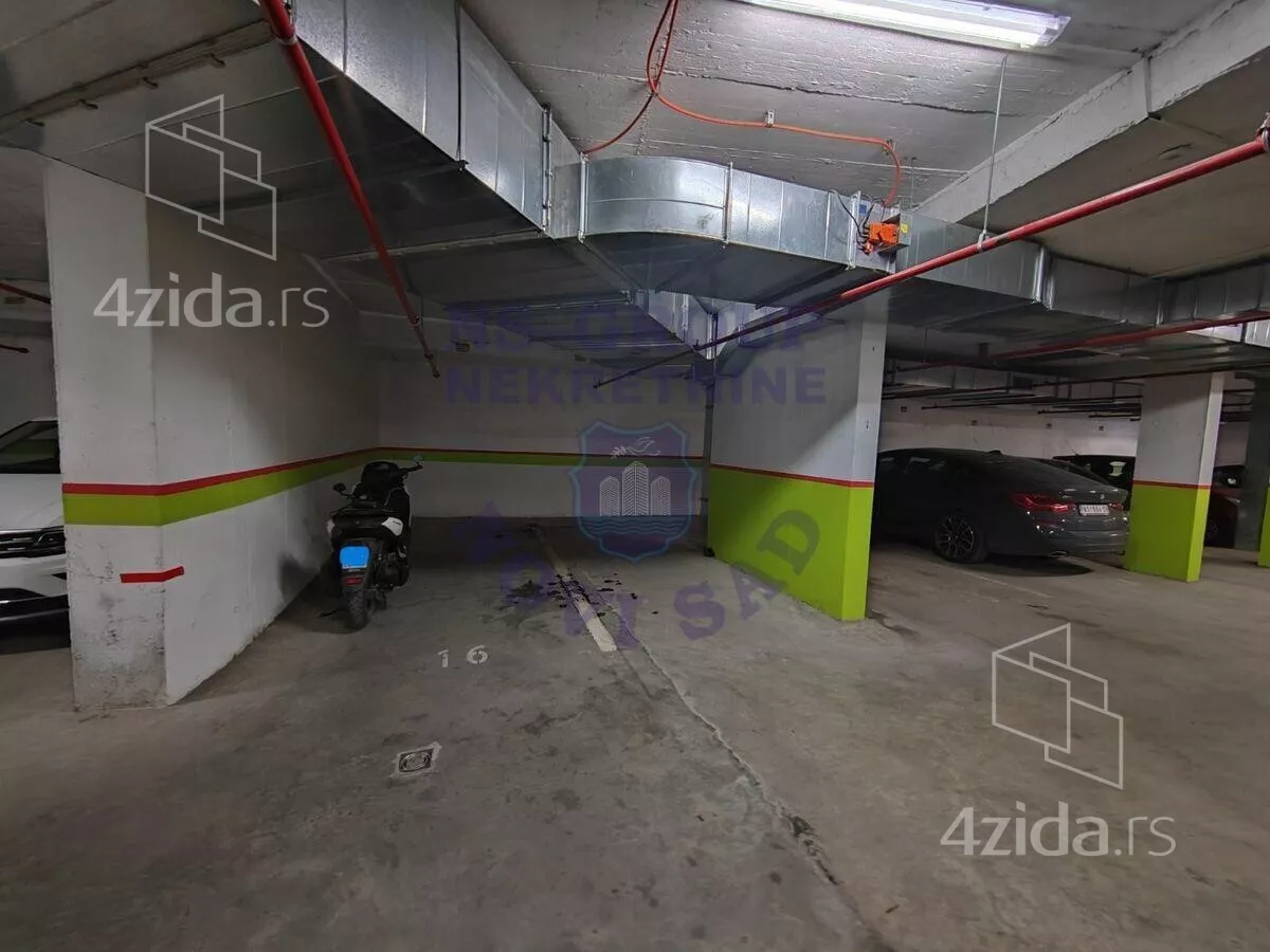 Parking | 4zida