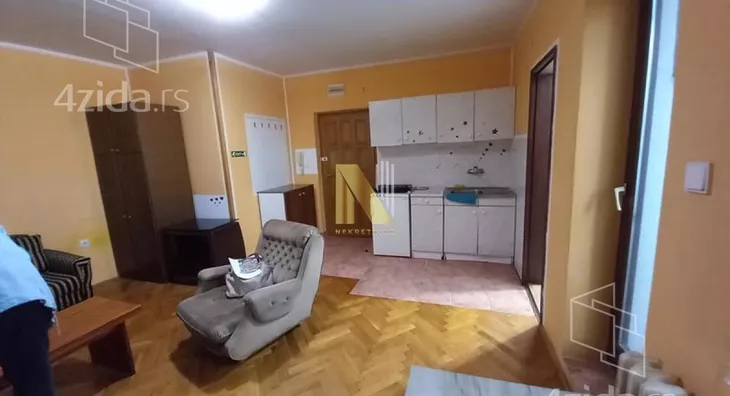 Garsonjera | 4zida