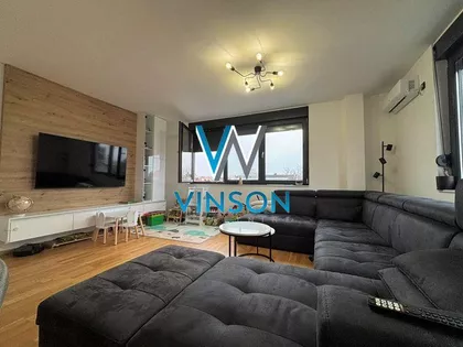 Milana Koma | 4zida.rs