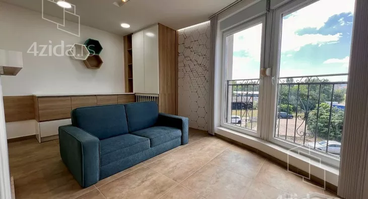 Petosoban stan | 4zida