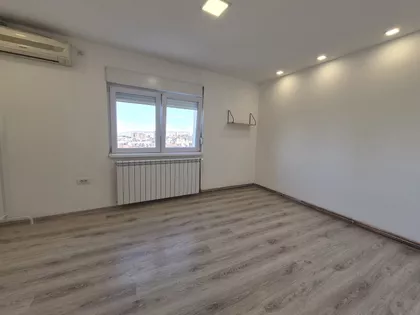 Dečanska | 4zida.rs