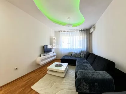 Đuke Dinić | 4zida.rs