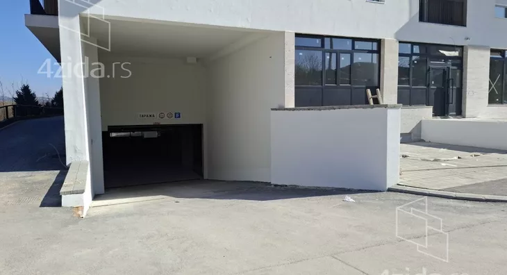 Garaža | 4zida