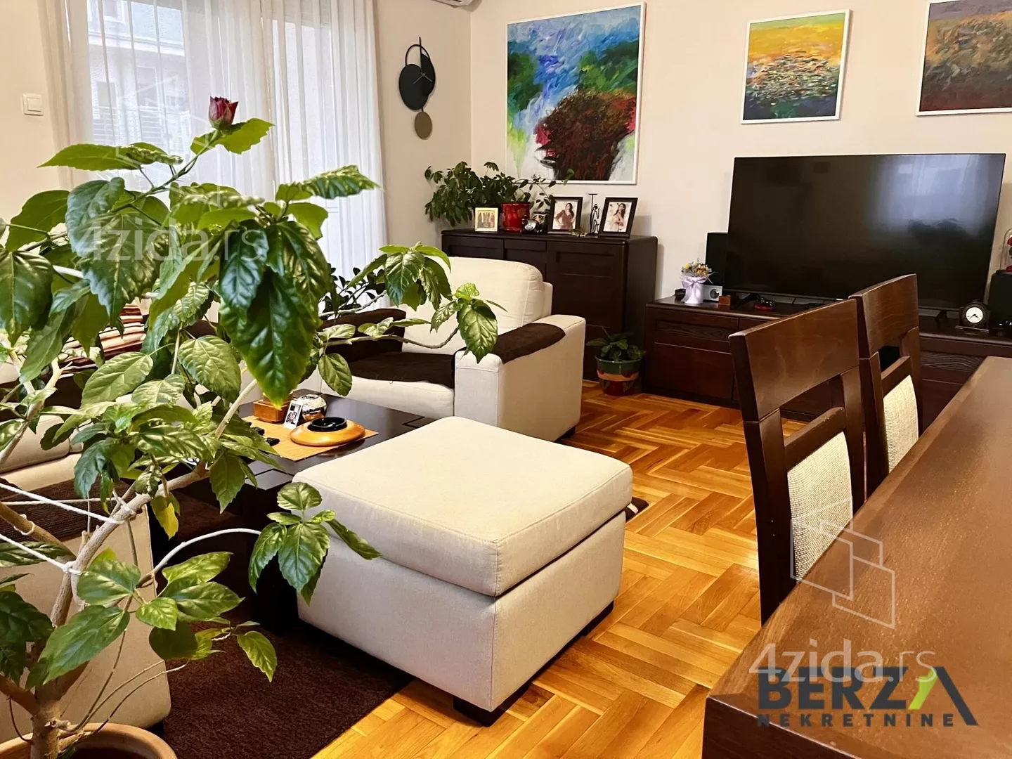 Troiposoban stan | 4zida