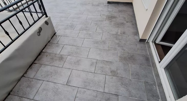 Šestosoban stan | 4zida