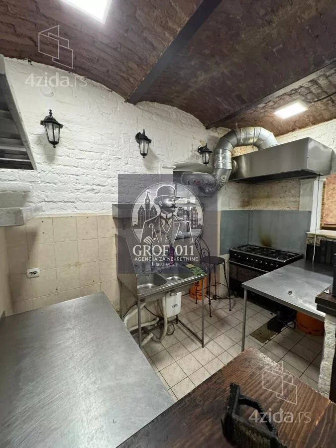 Lokal | 4zida