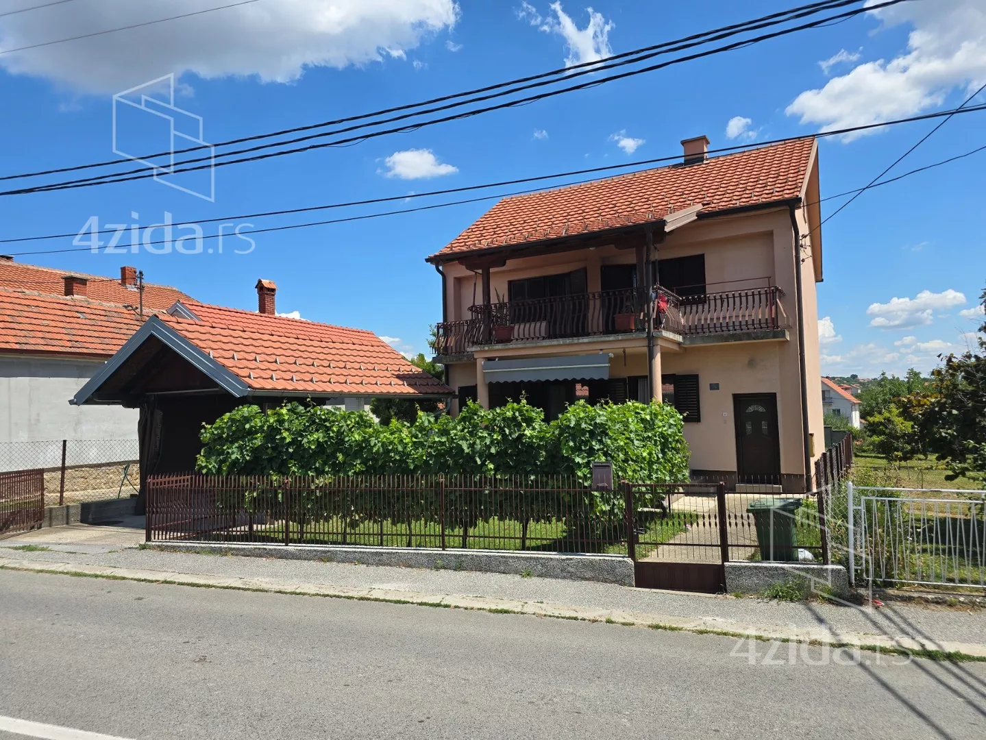 3-etažna kuća | 4zida